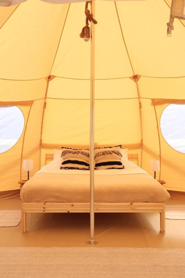 Flore's Garden Glamping Hotell Bran  Exteriör bild