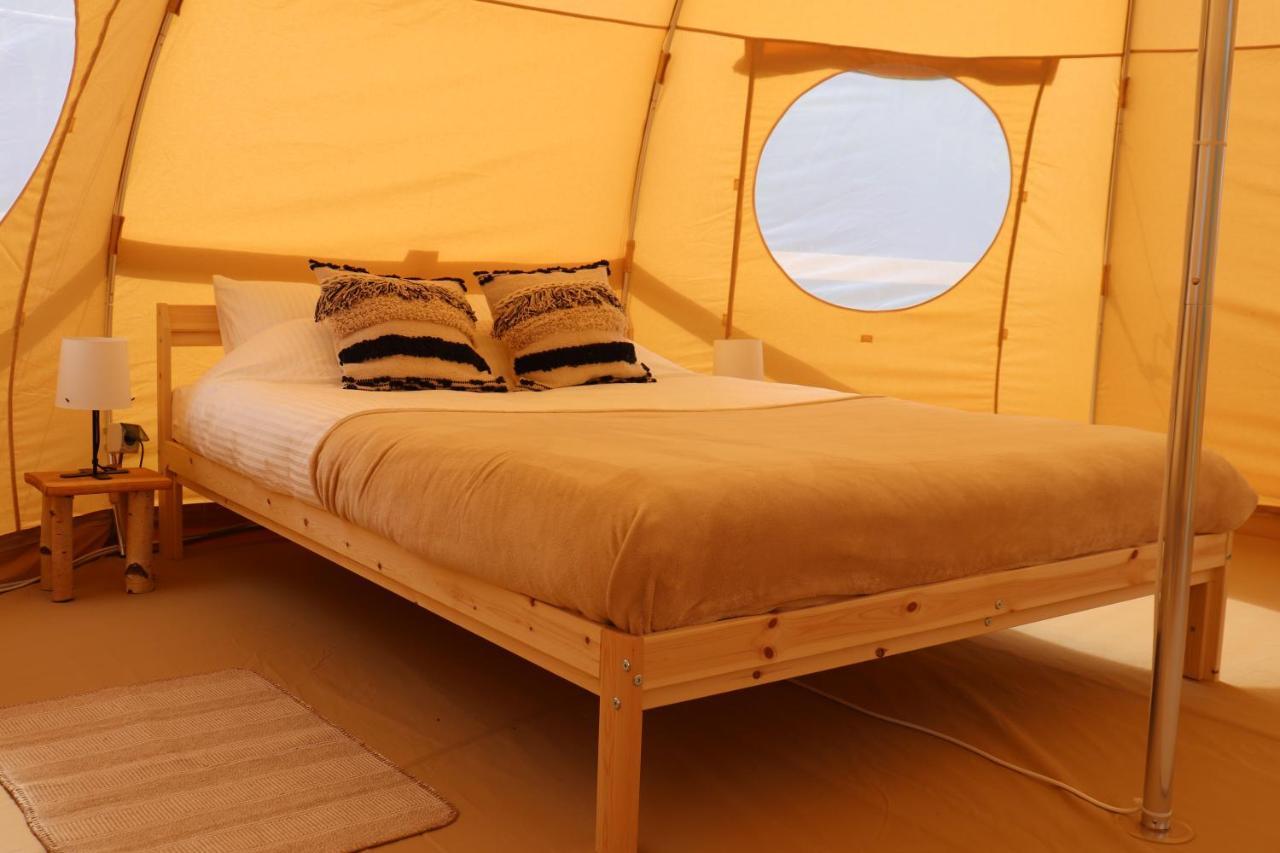 Flore's Garden Glamping Hotell Bran  Exteriör bild