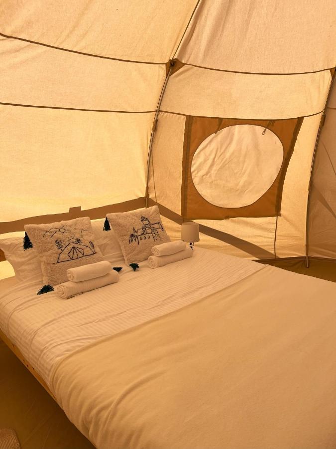 Flore's Garden Glamping Hotell Bran  Exteriör bild